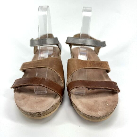 Women Naot Goddess Sandals Brown Silver Leather Low Wedge Heels Size 39 US 8 - Picture 5 of 9